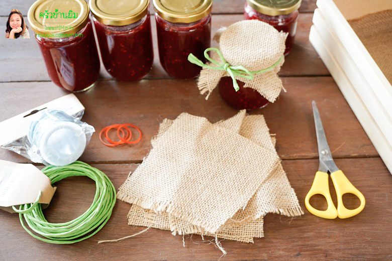 strawberry and cranberry jam 27