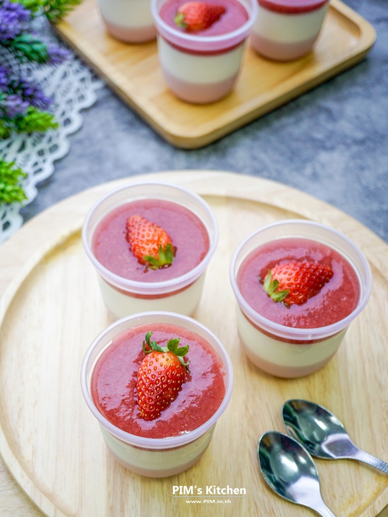 strawberry panna cotta v2 07