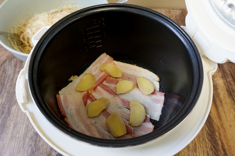 shrimps with glass noodles in rice cooker 10