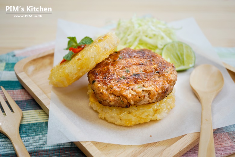 spicy minced pork steak with sticky rice 15