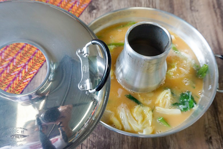 seafood steamed eggs in hot pot with suki sauce 20