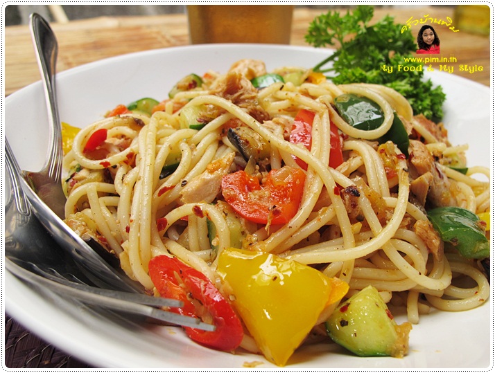 http://pim.in.th/images/all-side-dish-fish/spagetti-with-five-colors-vegetables/spagetti-with-five-colors-vegetables-19.JPG