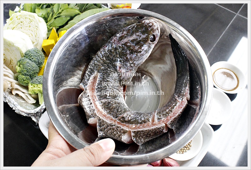 steamed fish with thai herbs 02