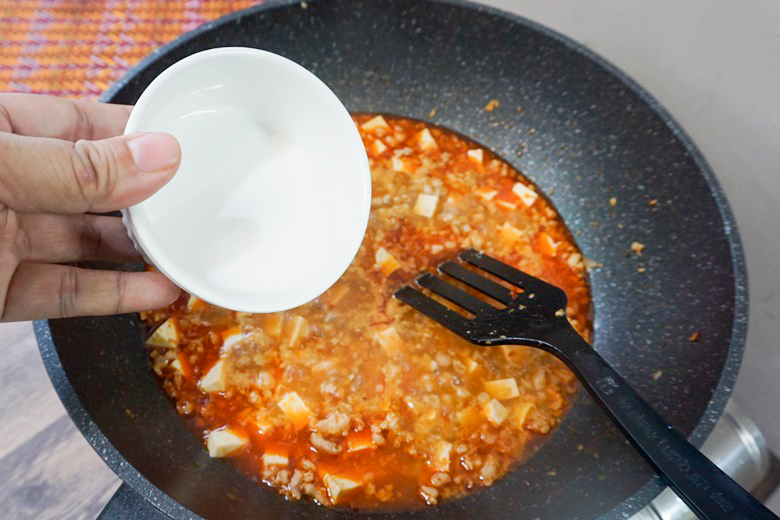 fried minced pork with sichuan sauce 19