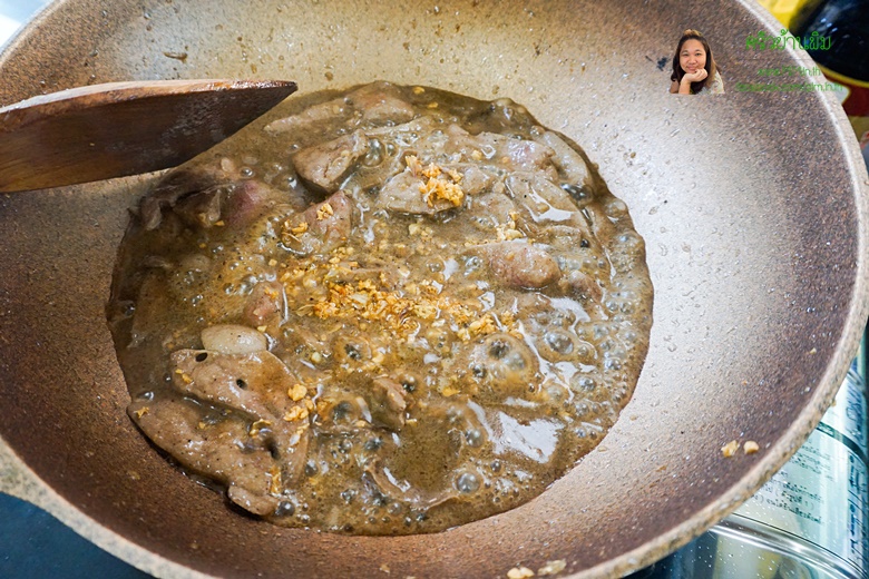 fried pork liver with garlic 12