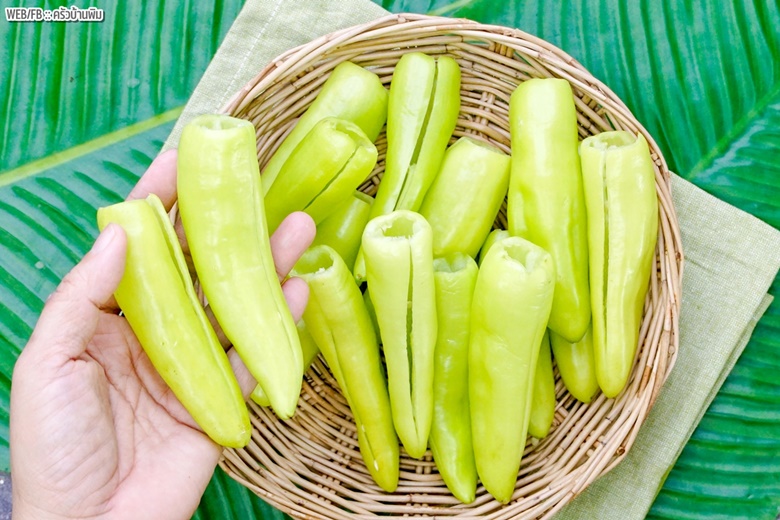 stuffed banana pepper with pork 10