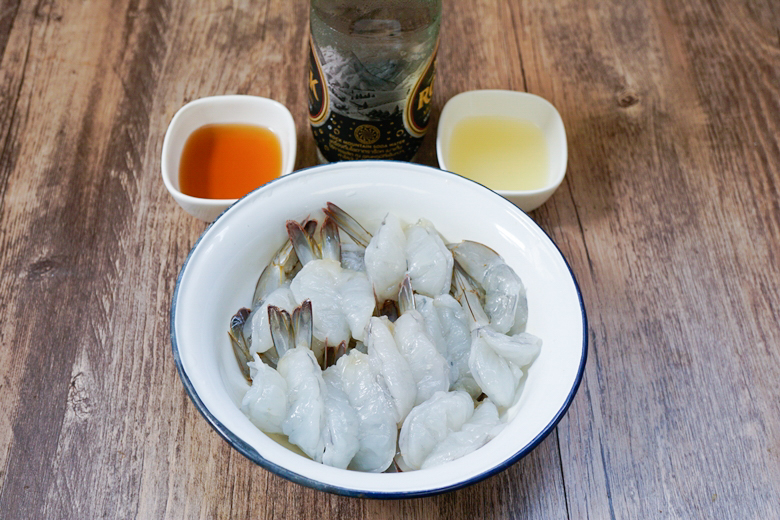 shrimp in fish sauce 01