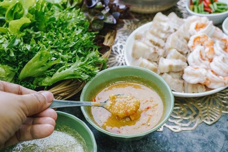 pork vermicelli salad bites 15