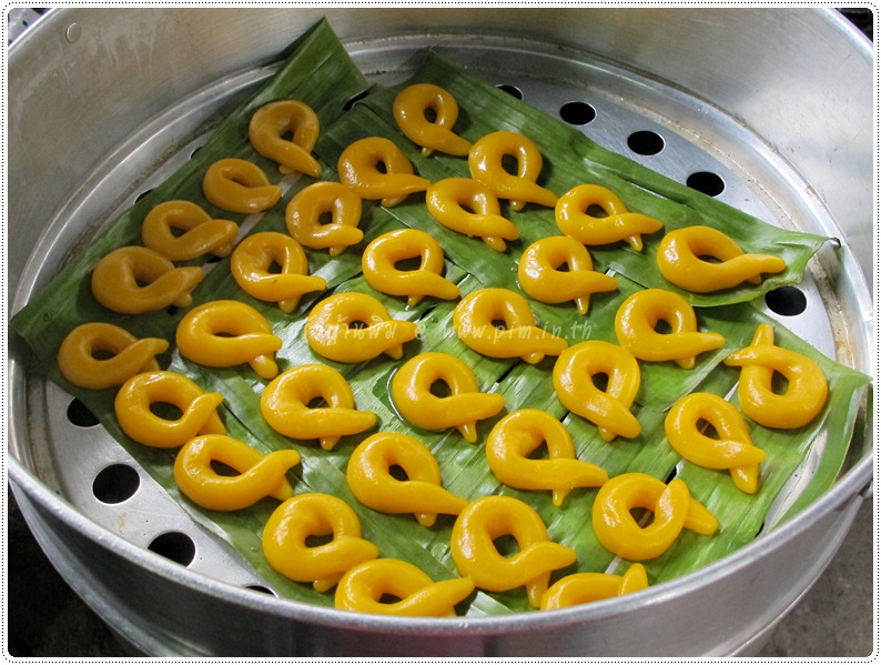 http://pim.in.th/images/all-thai-dessert/kai-pla-supanburi/kai-pla-supanbuti-26.JPG