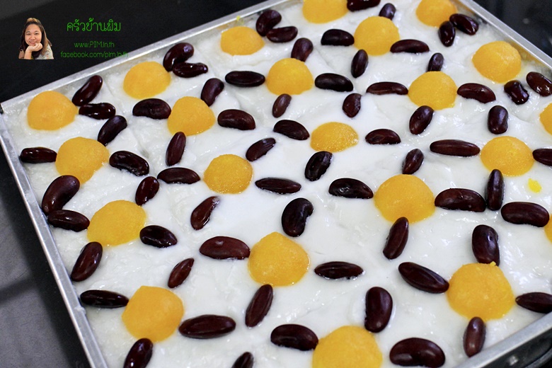 sweet sticky rice cake with coconut milk 19